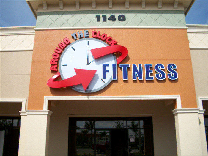 lee_designs_channel_letters_around_the_clock_fitness
